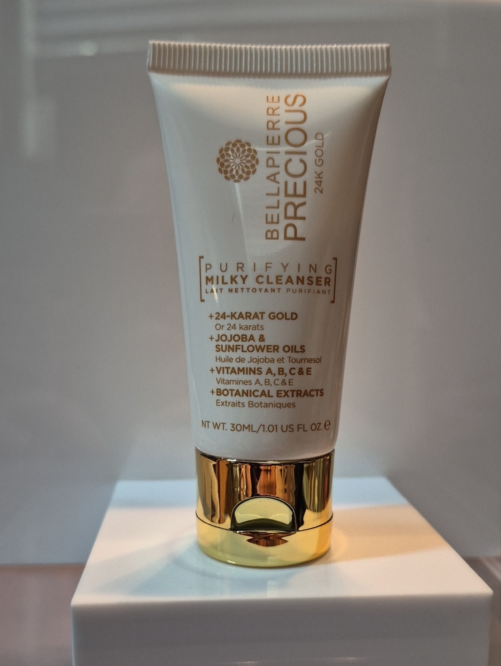 BellaPierre Cosmetics Precious 24K Gold Purifying Milky Cleanser, 1oz (TS), New